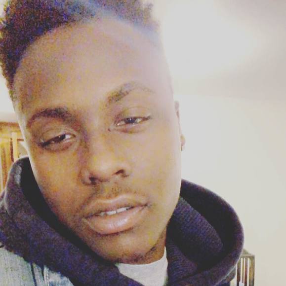 Profile Picture of Leodis Henry jr. (@leodishenry) on Poshmark