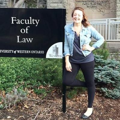 Profile Picture of Heather Bracken (@heyheybracken) on Twitter