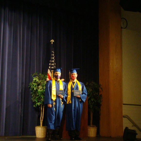 Profile Picture of Chandra Hart (@c_r_hart) on Poshmark