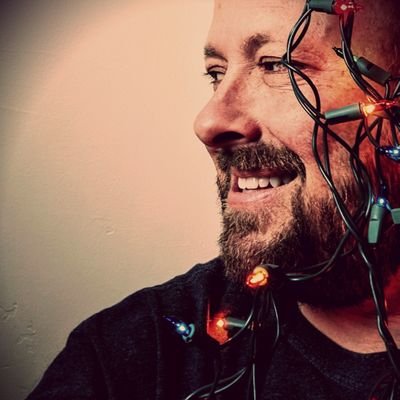 Profile Picture of Jay Asher (@jayasherguy) on Twitter