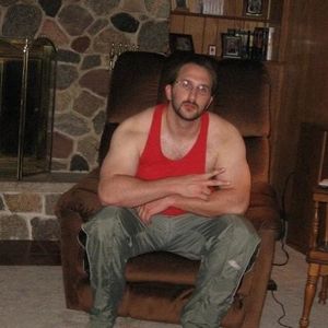 Profile Picture of Brian Farley (@littlefars) on Myspace