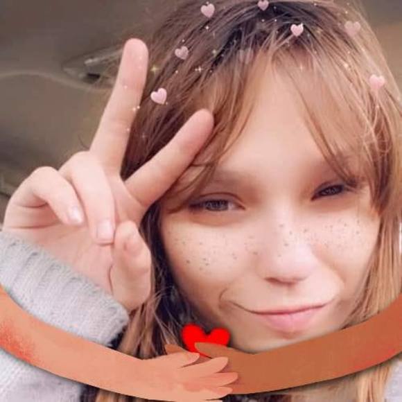 Profile Picture of El Smith (@sue_ellenmarie) on Poshmark