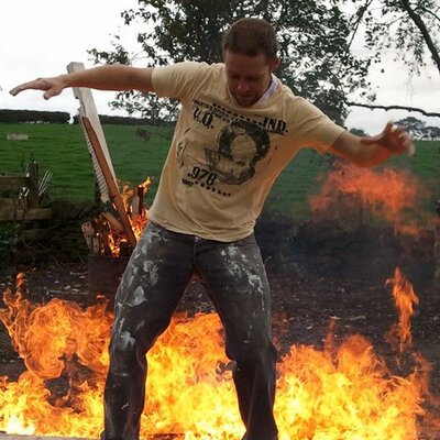 Profile Picture of Richard Tillotson (@TILLYfromLEEDS) on Twitter