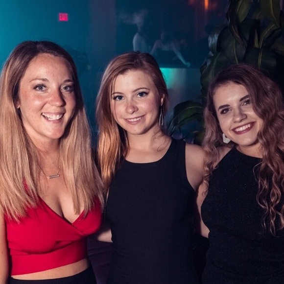 Kathryn Schlaudraff - Poshmark Profile Picture of Kathryn Schlaudraff (@kschlaudraff) on Poshmark