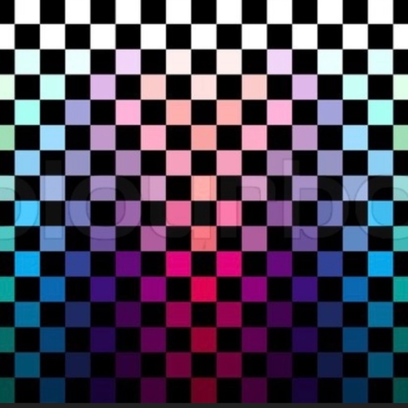 Profile Picture of Ali Riback (@girlsrok7) on Poshmark