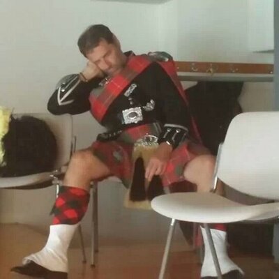 Profile Picture of Andrew Macfarlane (@piperman999) on Twitter