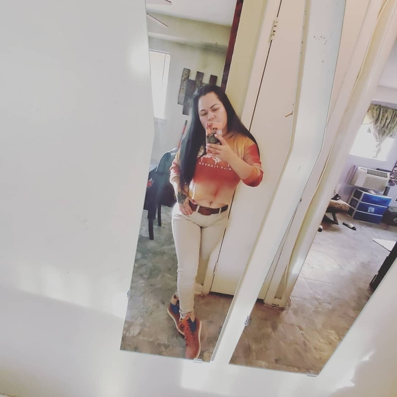 Profile Picture of Norma Rivera (@normarivera119) on Poshmark