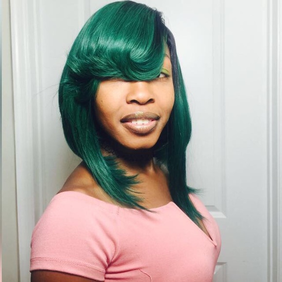 Profile Picture of Nardine Norlean (@nadoune11) on Poshmark