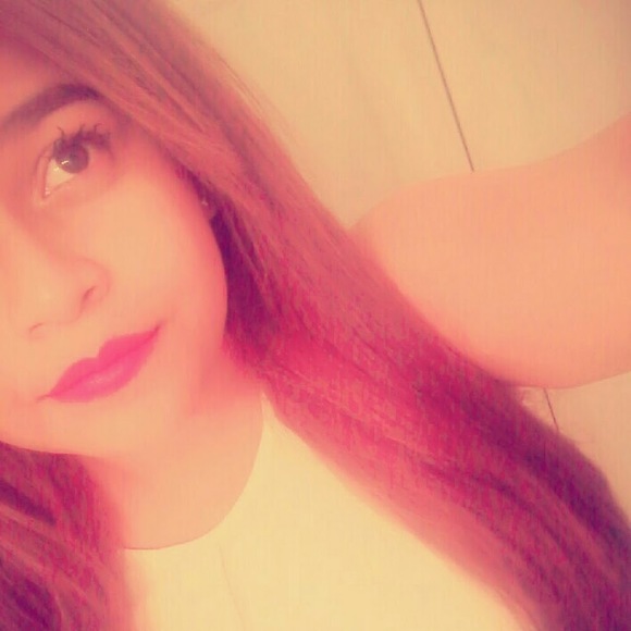 Profile Picture of Liz Ramirez (@lizramirez8307) on Poshmark