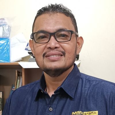 Profile Picture of Shukri Omar (@shukri_msr) on Twitter