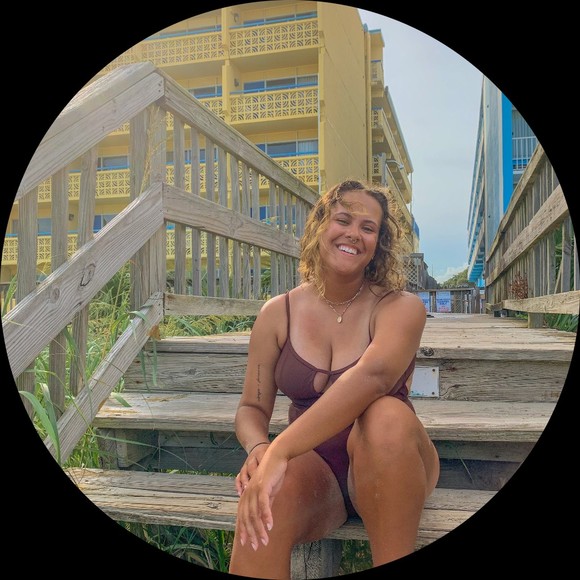 Profile Picture of Makayla Murphy (@makaylamurphy03) on Poshmark