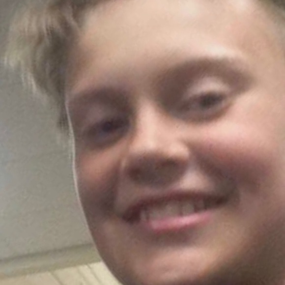 Profile Picture of Zack Lunkwitz (@itsdestefano) on Poshmark