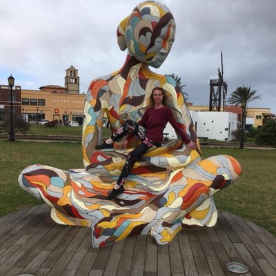 Profile Picture of Jane Glover (@JaneGloverAsh) on Twitter
