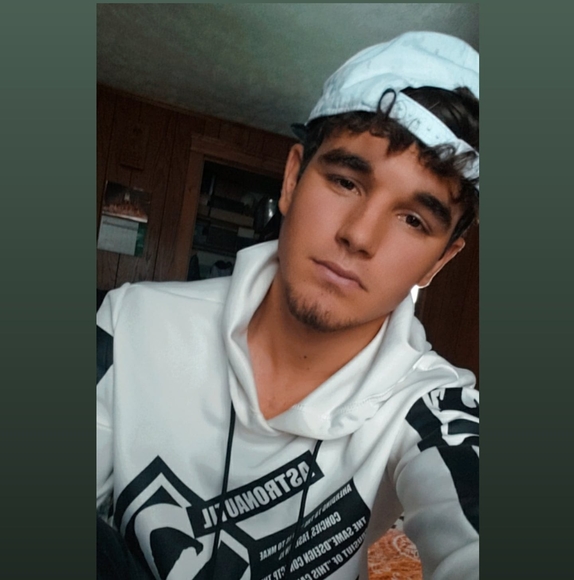 Profile Picture of Jared Miller (@jaredmiller861) on Poshmark