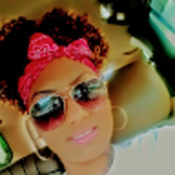 Profile Picture of Chasity Williams (@chasitywilli287) on Poshmark