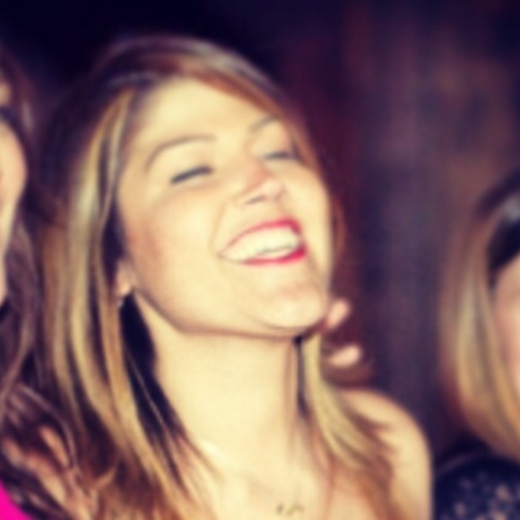 Profile Picture of Alexis Cramer (@alexis_cramer) on Poshmark