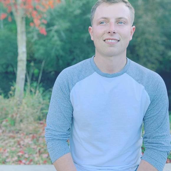 Profile Picture of David Midcap (@david2) on Poshmark