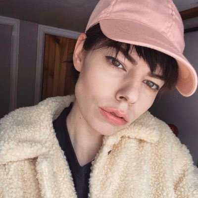 Profile Picture of ALICE WINTERS (@StarSeedAlice) on Twitter