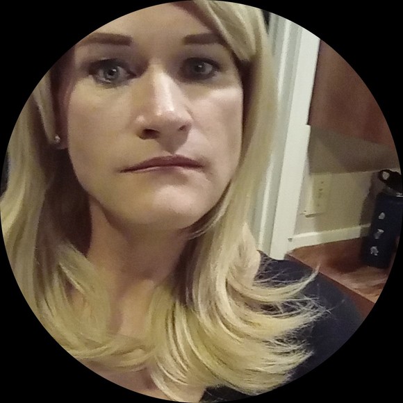 Profile Picture of Kimberly Daniel (@kimberlyjean37) on Poshmark