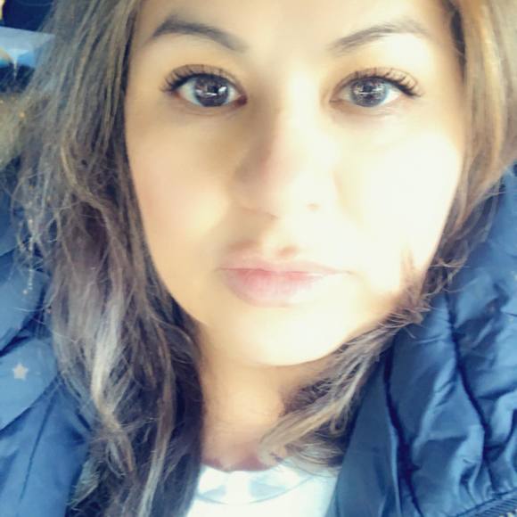 Profile Picture of Minerva Ramos (@minerva_ramos) on Poshmark