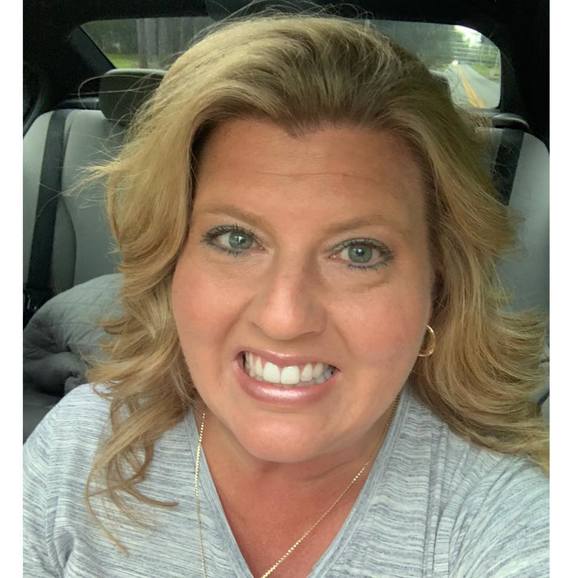 Profile Picture of Danielle Futrell (@d_futrell) on Poshmark