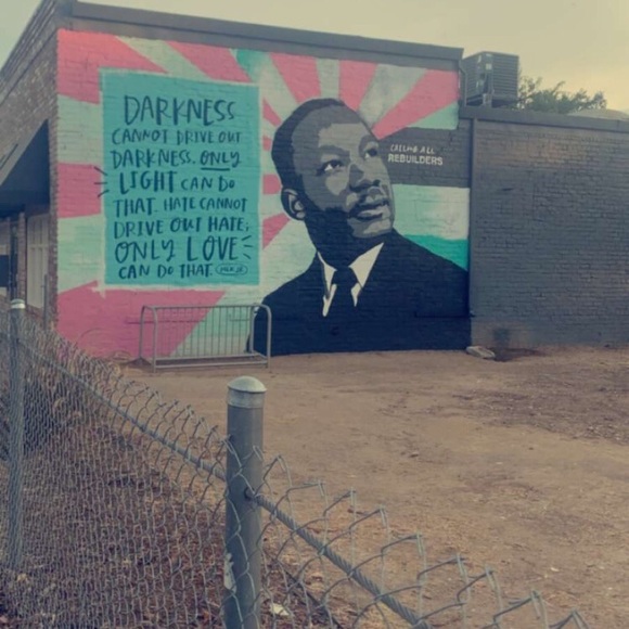 Profile Picture of Evan Pitts (@evan_pitts) on Poshmark