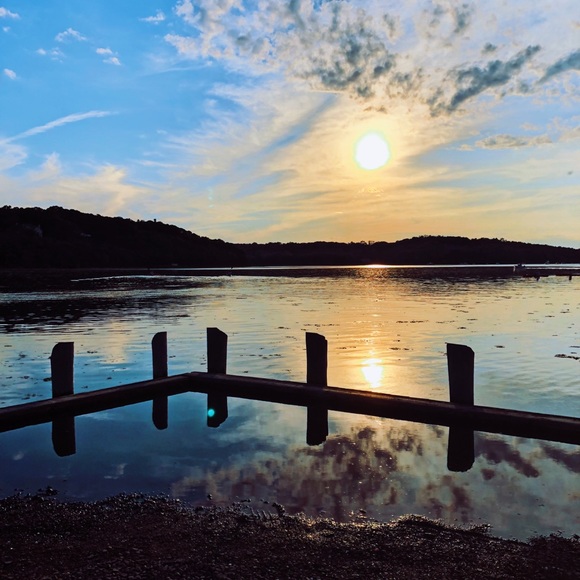 Profile Picture of Brit Paccione (@brittneyank) on Poshmark