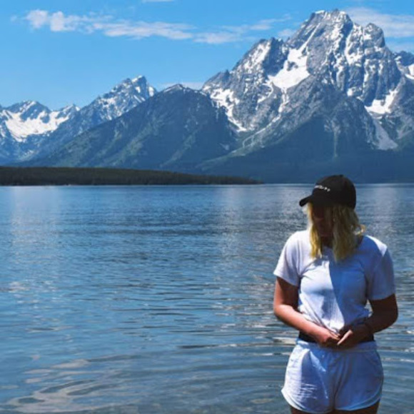 Profile Picture of Juliette Richards (@4firejar) on Poshmark