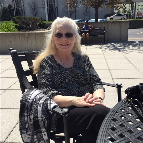 Profile Picture of Nancy Murphy (@nmmur) on Poshmark