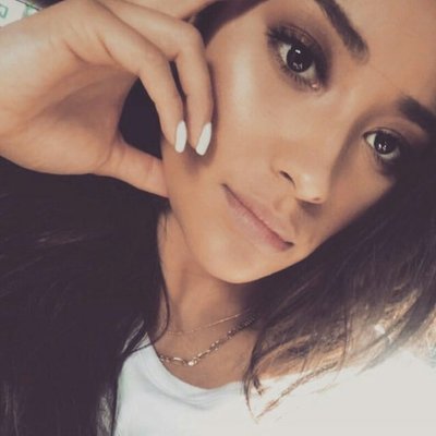 Profile Picture of Viola Martin (@itsviolamartin) on Twitter