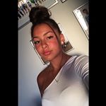 Profile Picture of 𝑳𝒊𝒍𝒚 𝑫𝒐𝒐𝒓𝒈𝒂𝒄𝒉𝒖𝒓𝒏 🥥 (@lily.doorgachurn) on Instagram