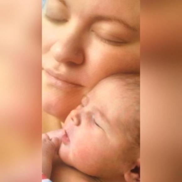 Profile Picture of Christina Mendofik (@cmariemendo) on Poshmark