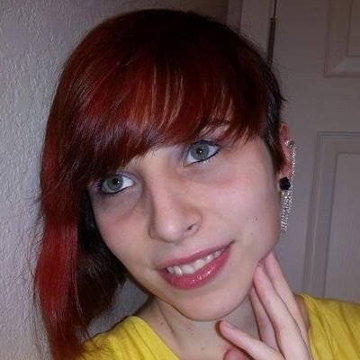 Profile Picture of Tabatha Summers (@StabathaSays) on Twitter