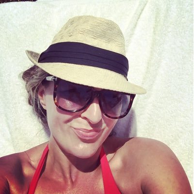 Profile Picture of Lisa Sayers (@lisaandtimbob) on Twitter