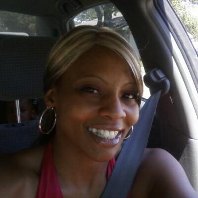 Profile Picture of April Andrews (@Lil25Red) on Twitter