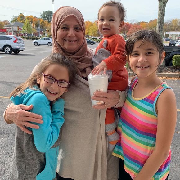 Profile Picture of Fatimah Samrout (@fatimahaboubakr) on Poshmark