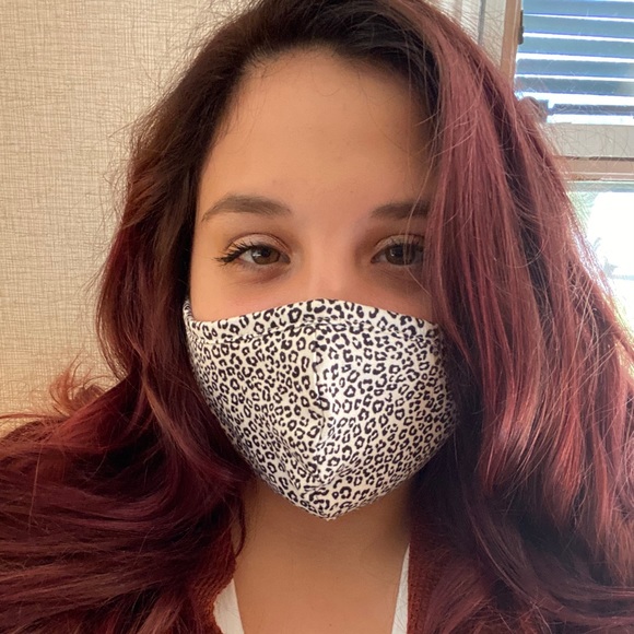 Profile Picture of Alina Seifert (@alinaseifert747) on Poshmark