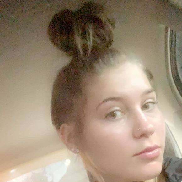 Profile Picture of Diana Rice (@dianarice670) on Poshmark