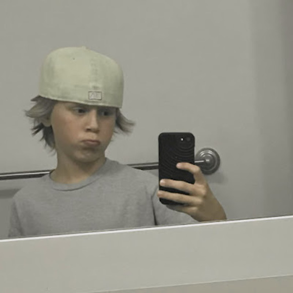 Profile Picture of Jonas Knutsen (@jonasknutsen31) on Poshmark