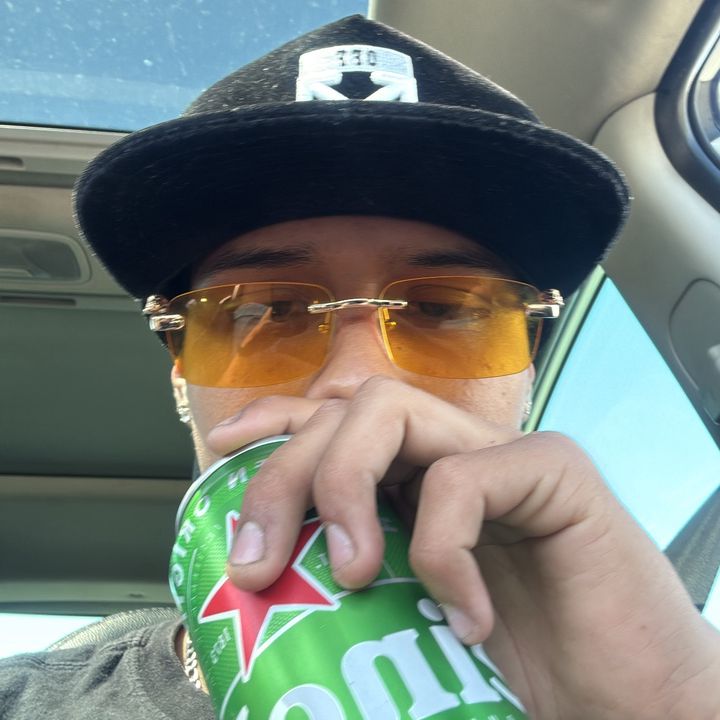 Profile Picture of Benja 🦈 (@benjaminieves) on Tiktok