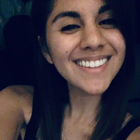 Priscilla Alvarez - Poshmark Profile Picture of Priscilla Alvarez (@priscillalvarez) on Poshmark