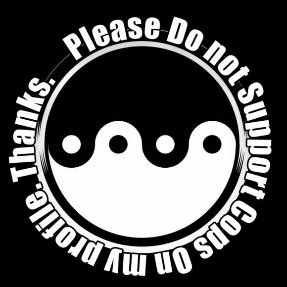 Profile Picture of Adam Ellis (@adamellis) on Poshmark