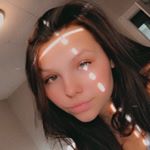 Profile Picture of Lea 🦋 (@itsleabaker) on Instagram