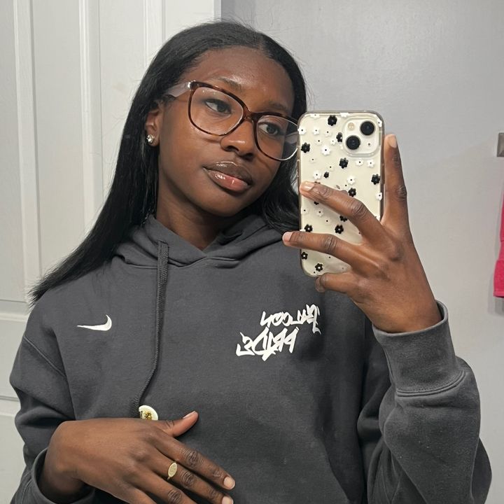 Profile Picture of jaaayt 🦋 (@jay.lyyn) on Tiktok