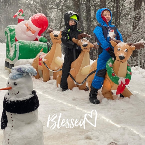 Profile Picture of Amanda Pummill (@amandalamae) on Poshmark