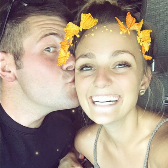 Profile Picture of Dakota Wilds (@dakotawilds) on Poshmark