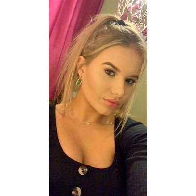 Profile Picture of Isabel (@isabel_gilbert2) on Twitter