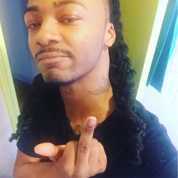 Profile Picture of Howard Carr (@rshoweezy) on Poshmark