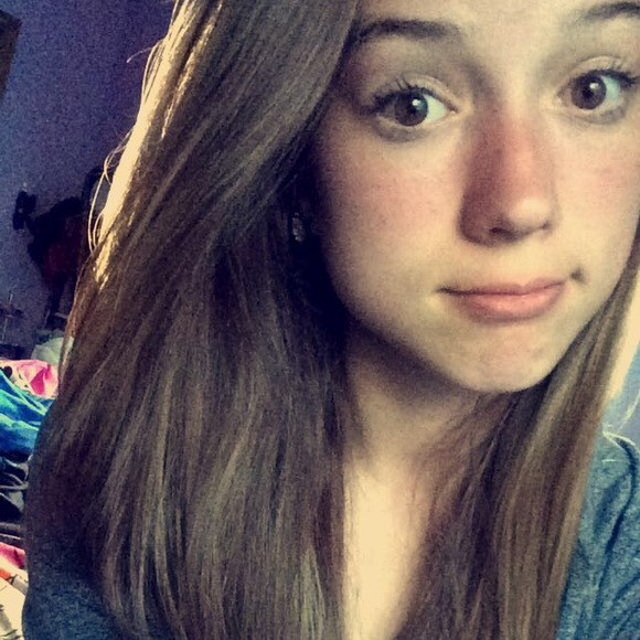 Profile Picture of Abbygail Krapfl (@abbygail_krapfl) on Poshmark