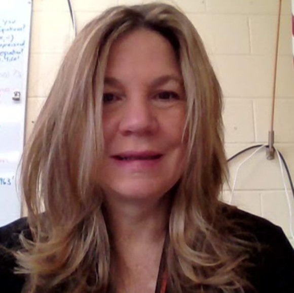 Profile Picture of Linda Mcelheney (@lmcelheney) on Poshmark